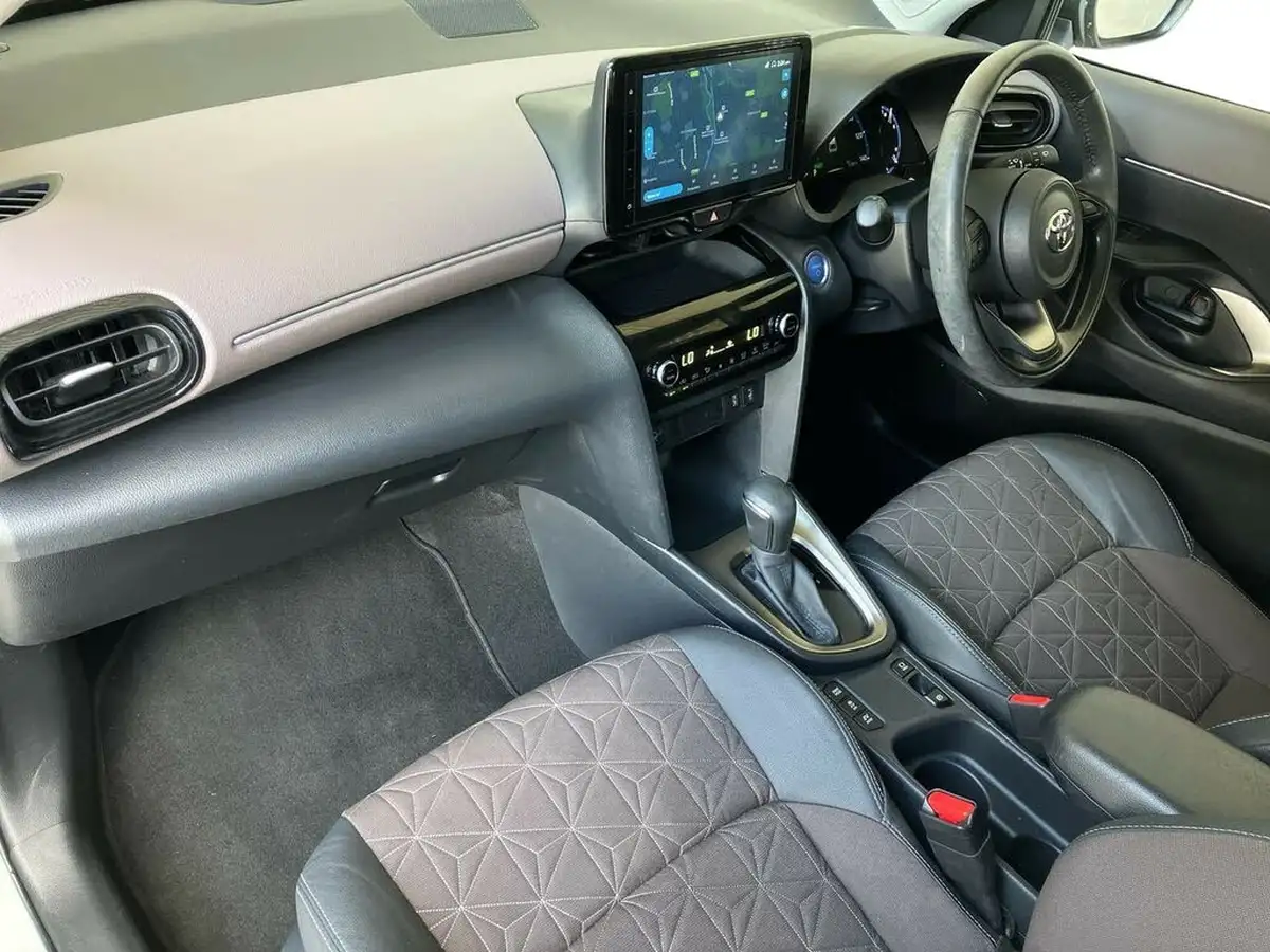 2023-toyota-yaris-cross-15-vvt-i-excel-awd-i-big-5