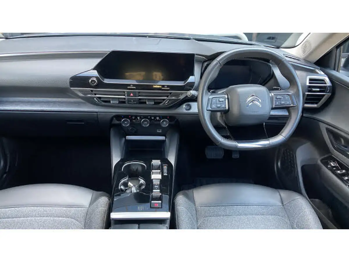 2023-citroen-c5-x-12-puretech-sense-plus-big-10