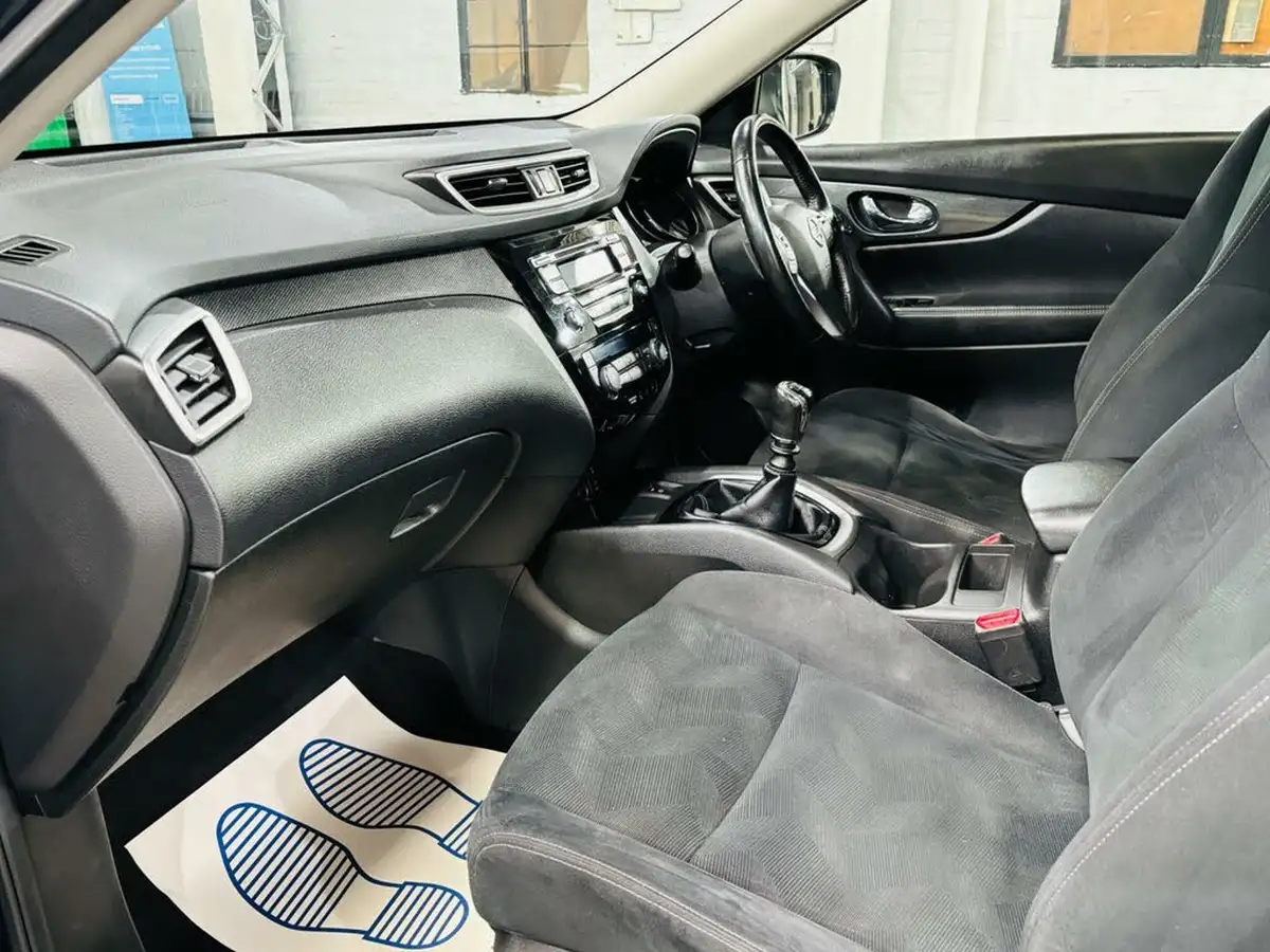 2017-nissan-x-trail-16dci-acenta-ss-big-21