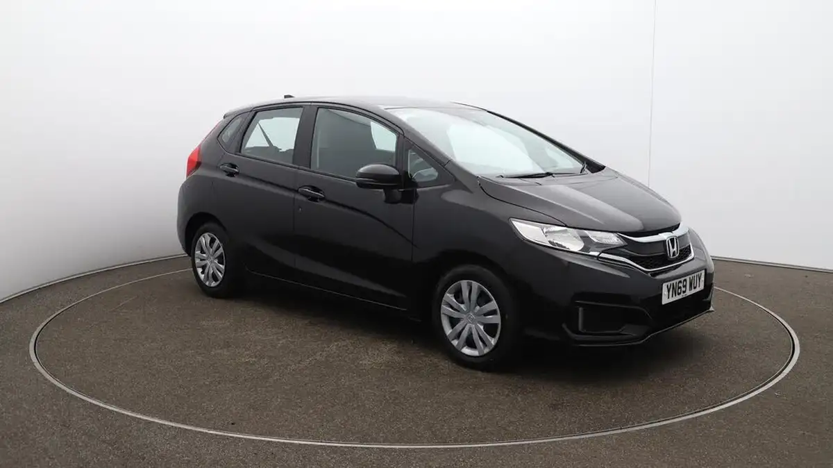 2019-honda-jazz-13-i-vtec-s-big-41
