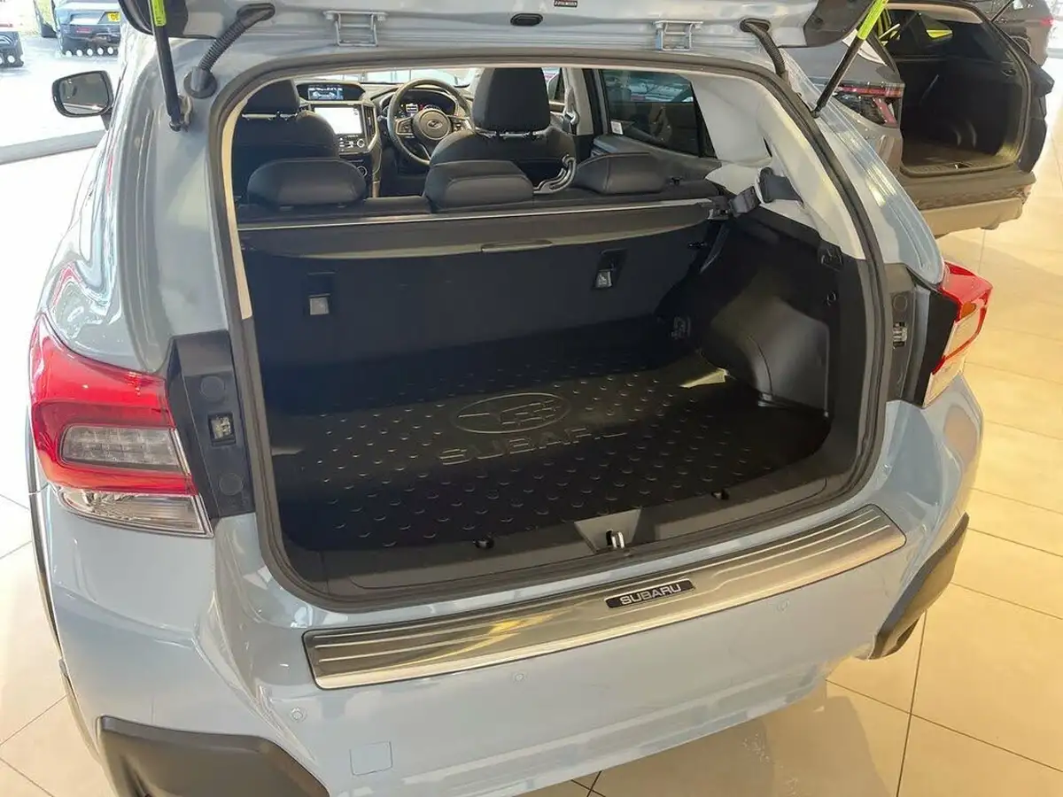 2022-subaru-xv-20i-e-boxer-se-premium-big-10