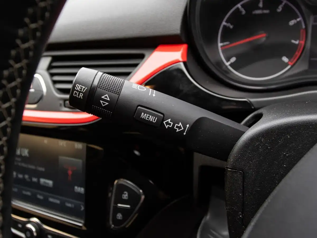 2017-vauxhall-corsa-14i-limited-edition-75ps-ecoflex-3d-big-16