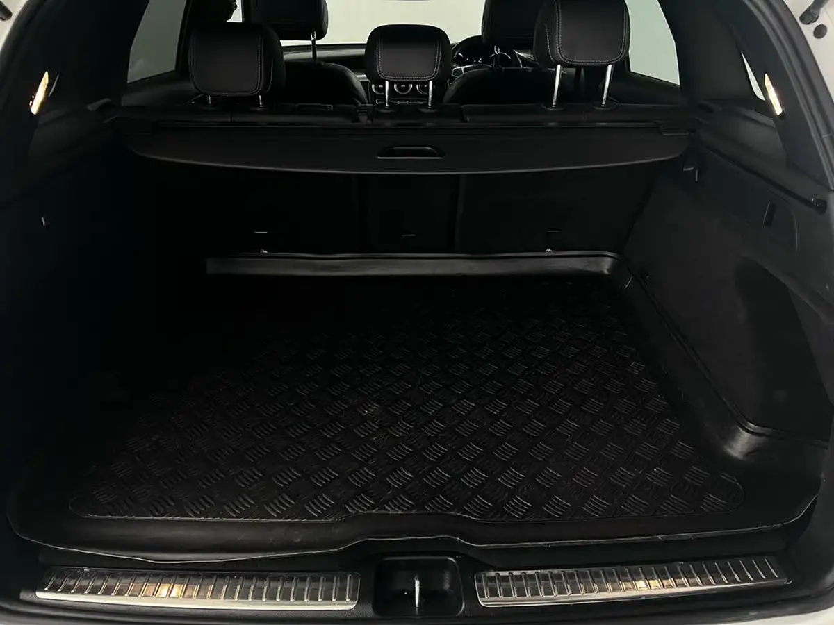 2019-mercedes-benz-glc-class-21d-glc250d-amg-line-premiumss-station-wagon-5d-big-12