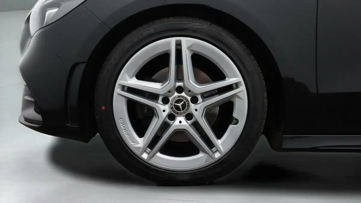 2020-mercedes-benz-b-class-13-b200-amg-line-premium-plus-big-18