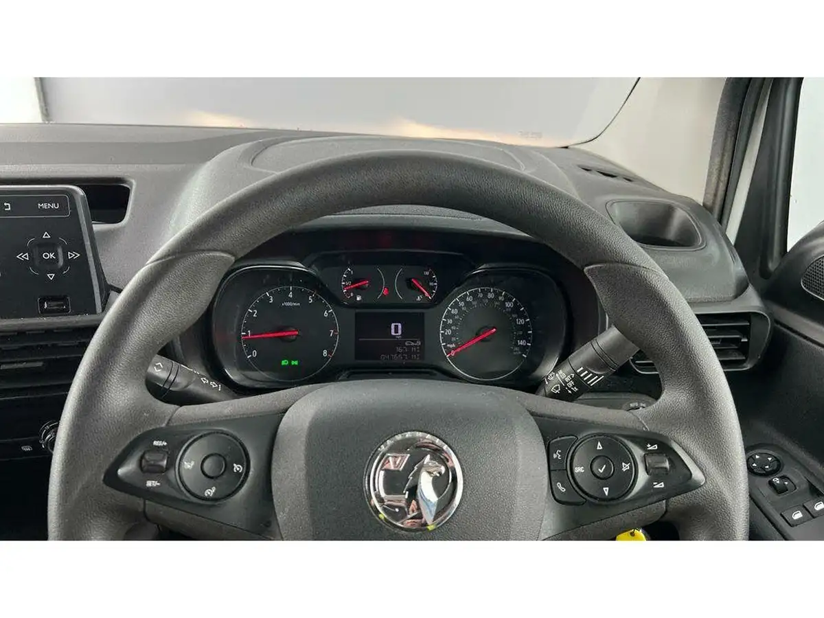 2021-vauxhall-combo-15cdti-dynamic-2300-100pseu6dt-l1h1-panel-big-9