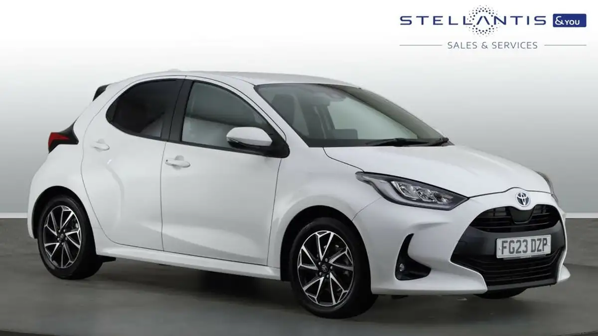 2023-toyota-yaris-15-vvt-i-design-big-0