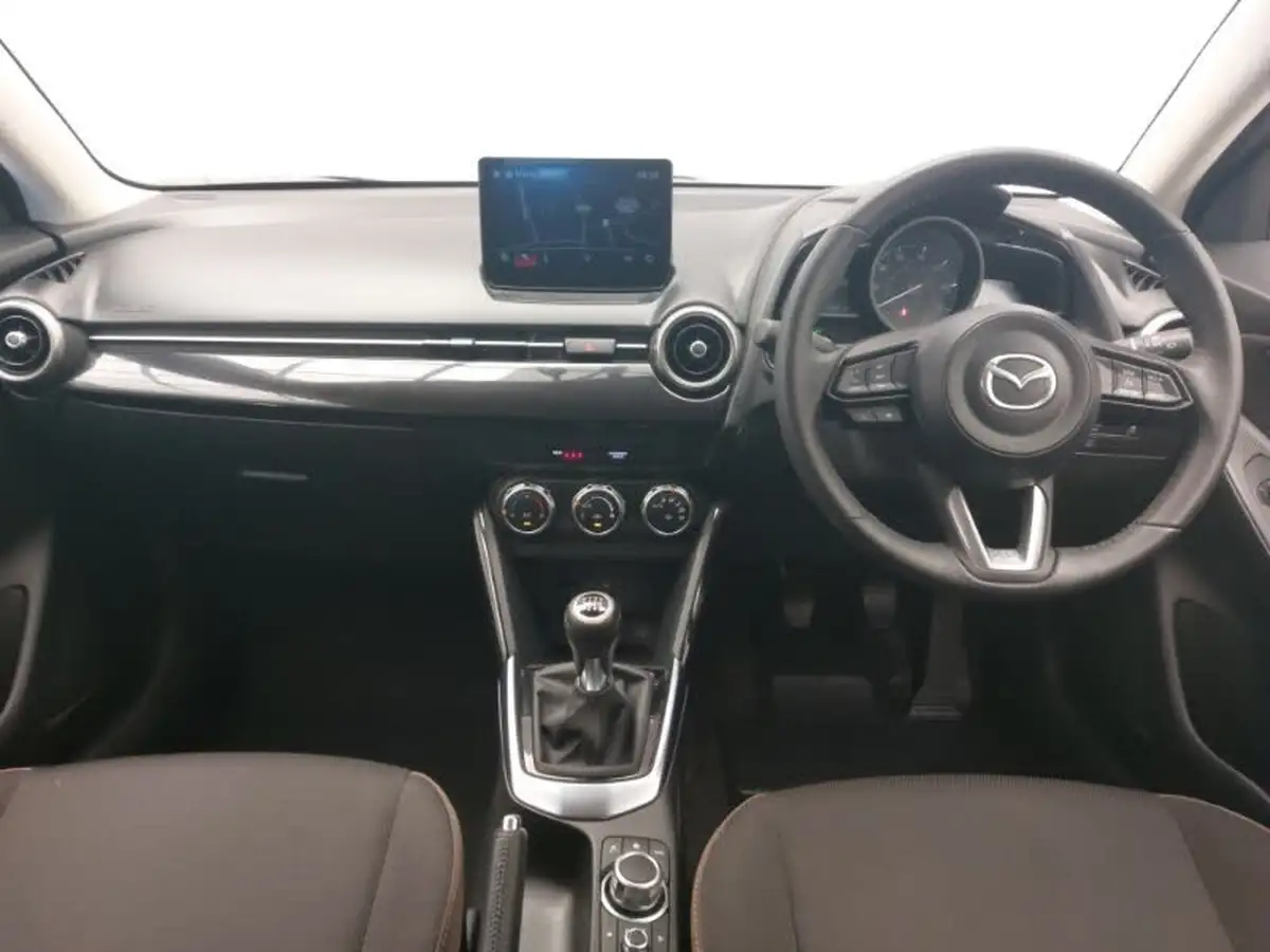 2023-mazda-mazda2-15-skyactiv-g-se-l-big-2
