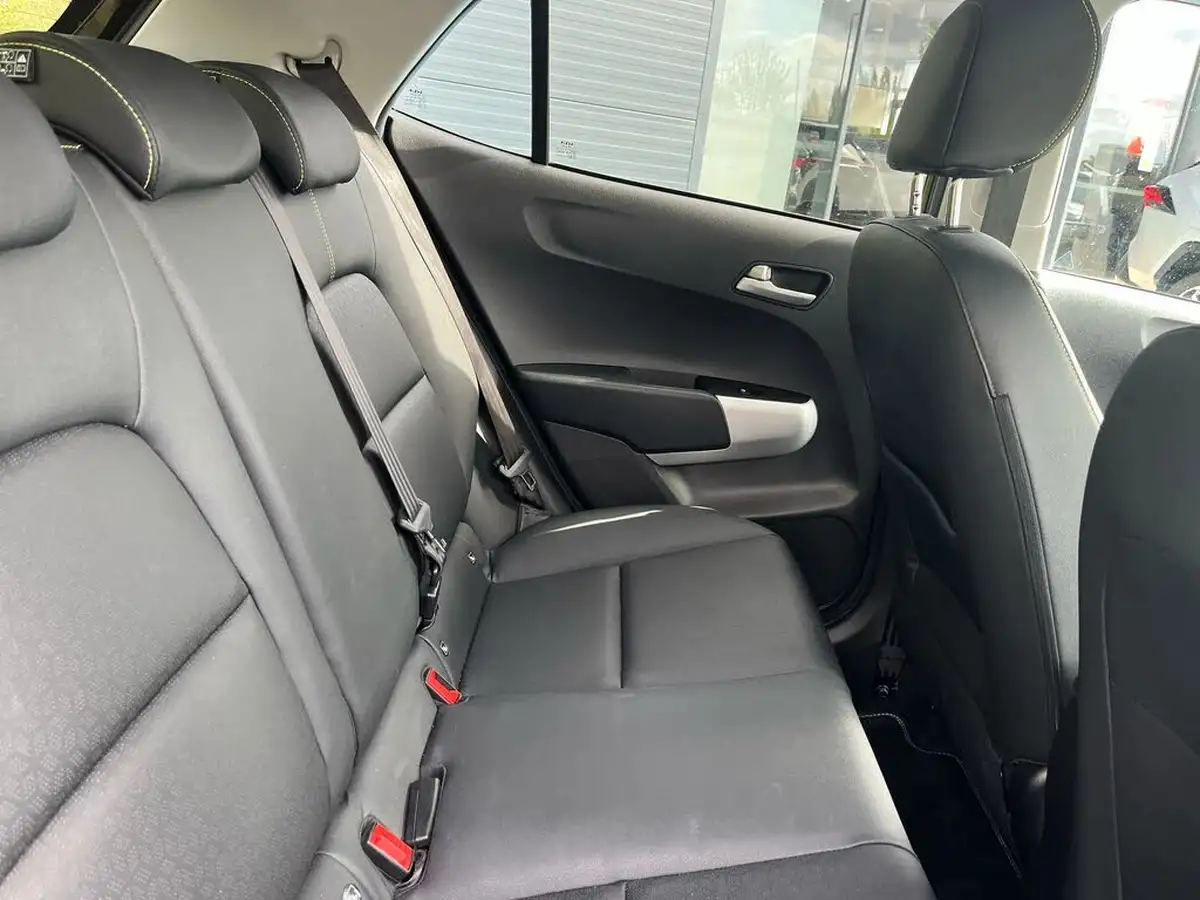 2023-kia-picanto-10-x-line-s-auto-seq-big-13
