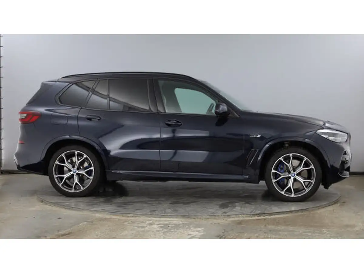 2022-bmw-x5-30-xdrive-45e-m-sport-394bhp-big-2
