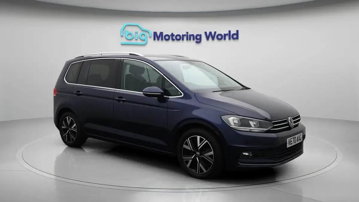 2020-volkswagen-touran-15-tsi-sel-dsg-big-1