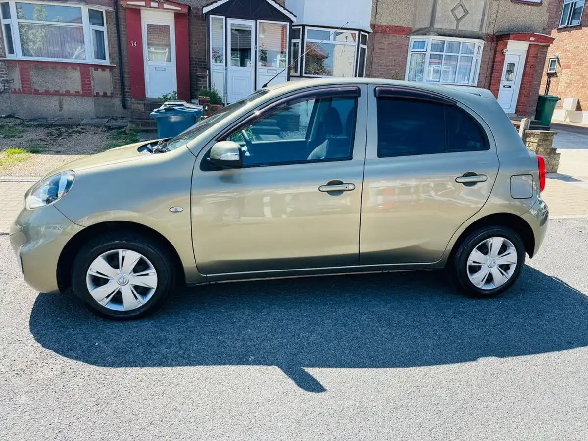 2014-nissan-micra-12-acenta-80ps-cvt-big-7
