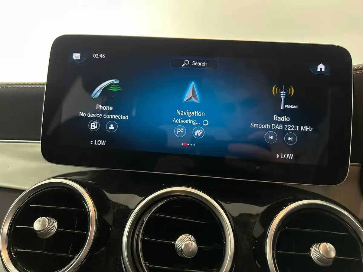 2022-mercedes-benz-glc-class-20d-glc220d-amg-line-195ps-station-wagon-5d-1950cc-4matic-plus-big-17