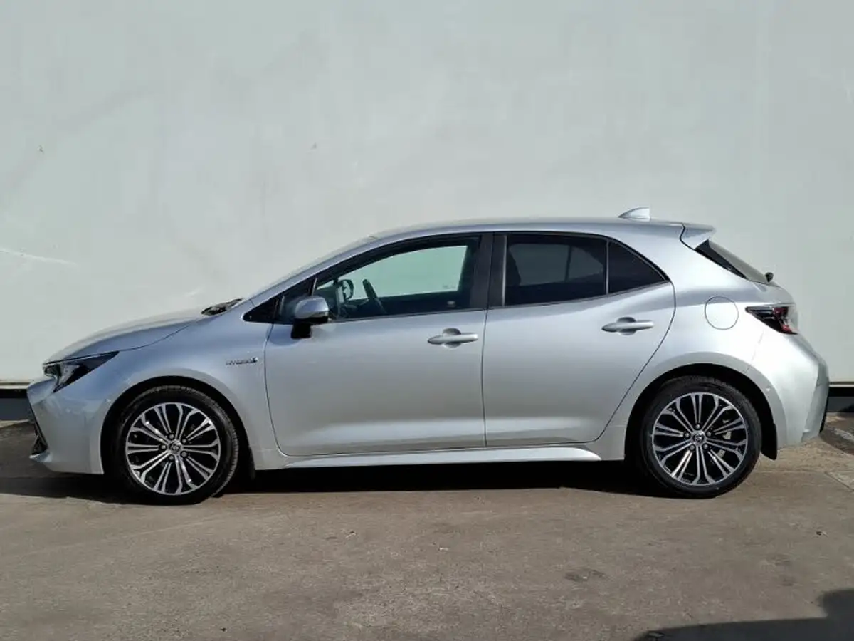 2020-toyota-corolla-18-vvt-i-design-spare-wheel-hatchback-5d-big-3