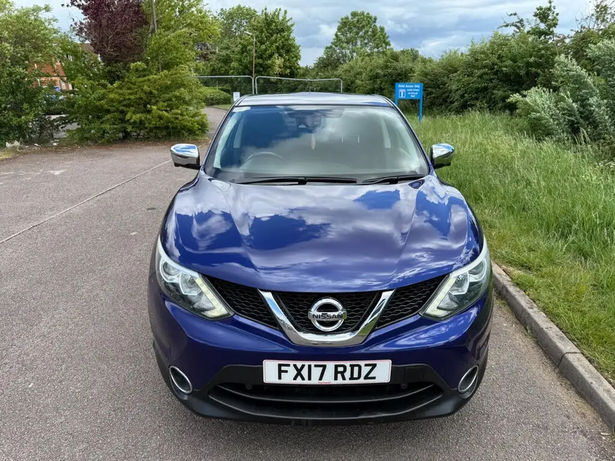 2017-nissan-qashqai-12-dig-t-n-connecta-big-1