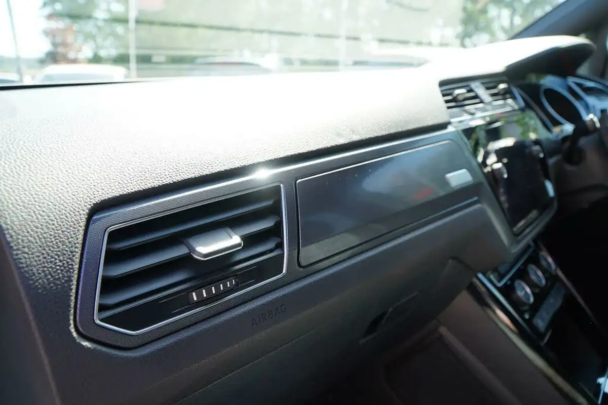 2019-volkswagen-touran-15-tsi-r-line-dsg-big-17