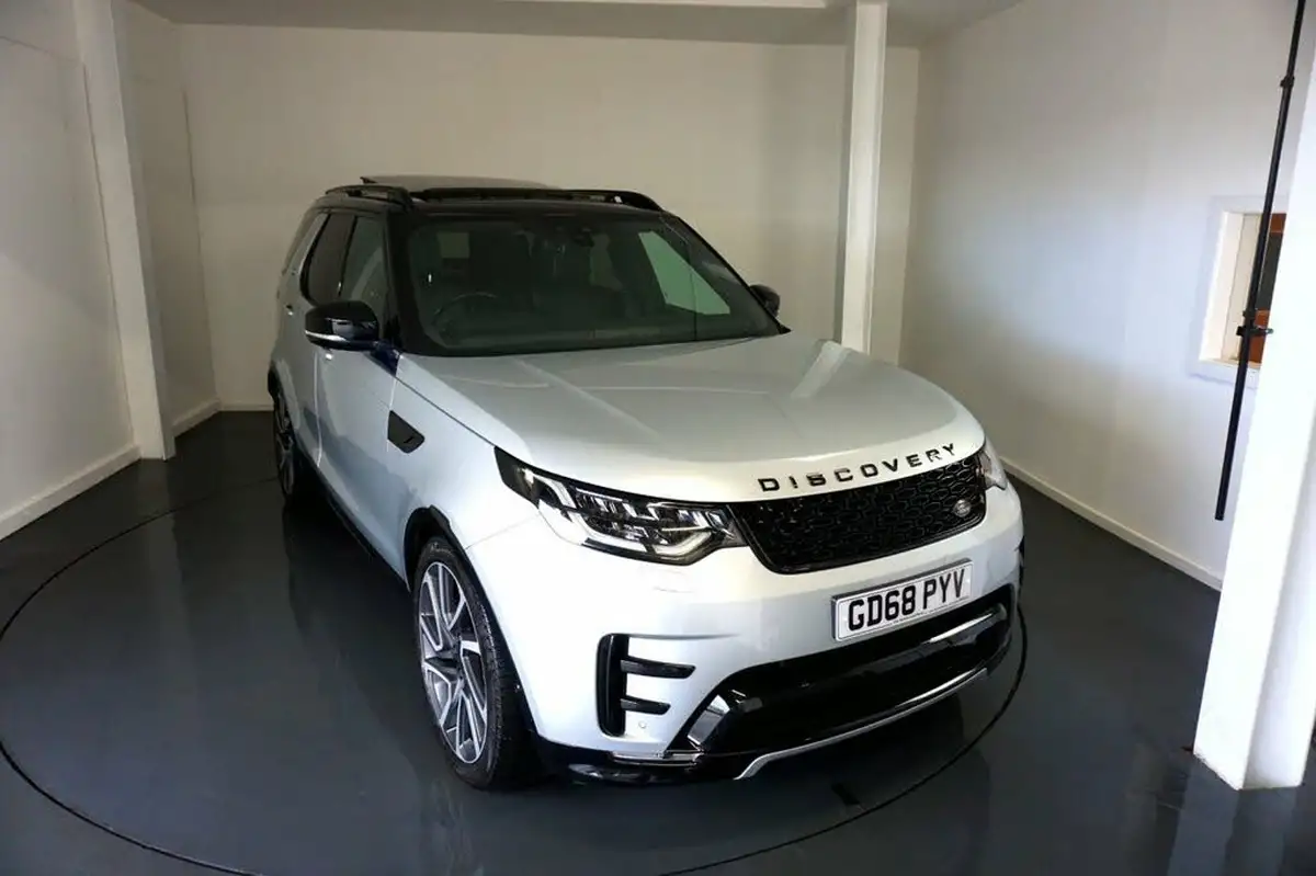 2019-land-rover-discovery-30-sd-v6-hse-luxury-big-16