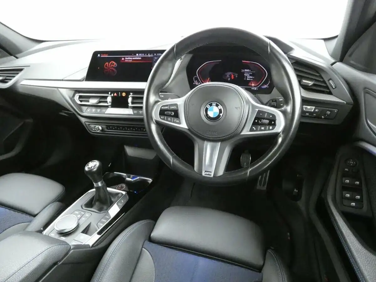 2022-bmw-1-series-15-118i-m-sport-lcp-big-22