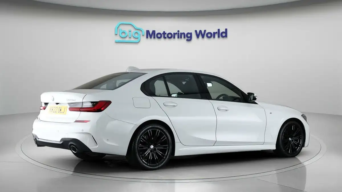 2022-bmw-3-series-20td-320d-m-sport-mht-saloon-4d-big-6