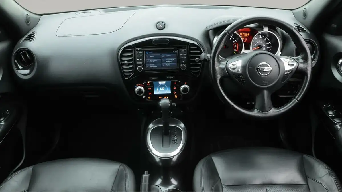 2017-nissan-juke-16-tekna-117ps-1598cc-xtronic-cvt-big-13