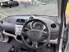 2005-daihatsu-sirion-13-se-small-26