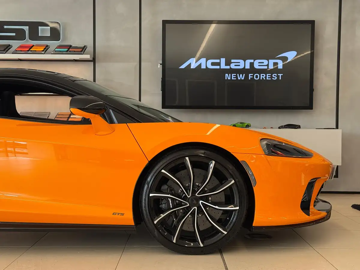 2025-mclaren-gt-40-big-7