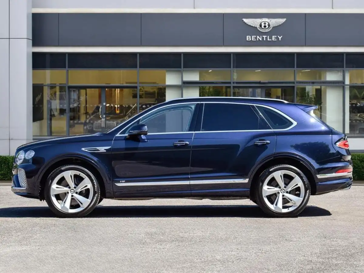 2021-bentley-bentayga-40-v8-big-8
