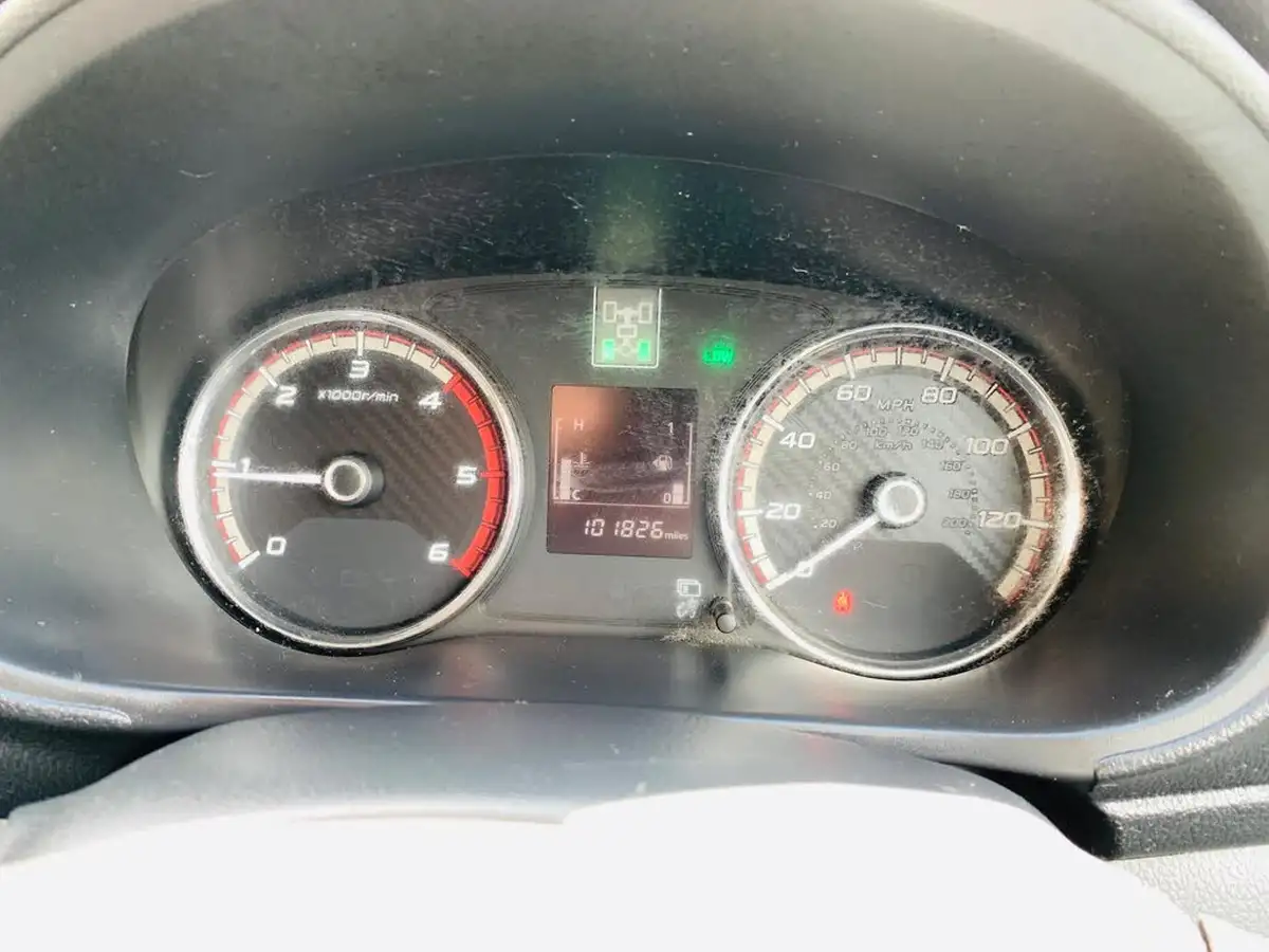 2019-mitsubishi-l200-24di-d-barbarian-eu6-big-22
