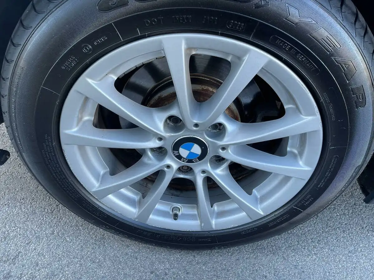 2018-bmw-3-series-20-330e-se-big-29