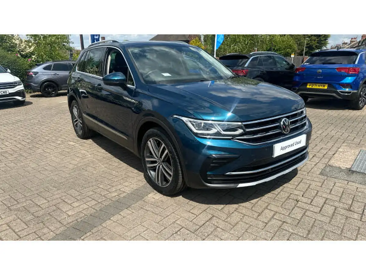 2022-volkswagen-tiguan-15-tsi-elegance-big-33
