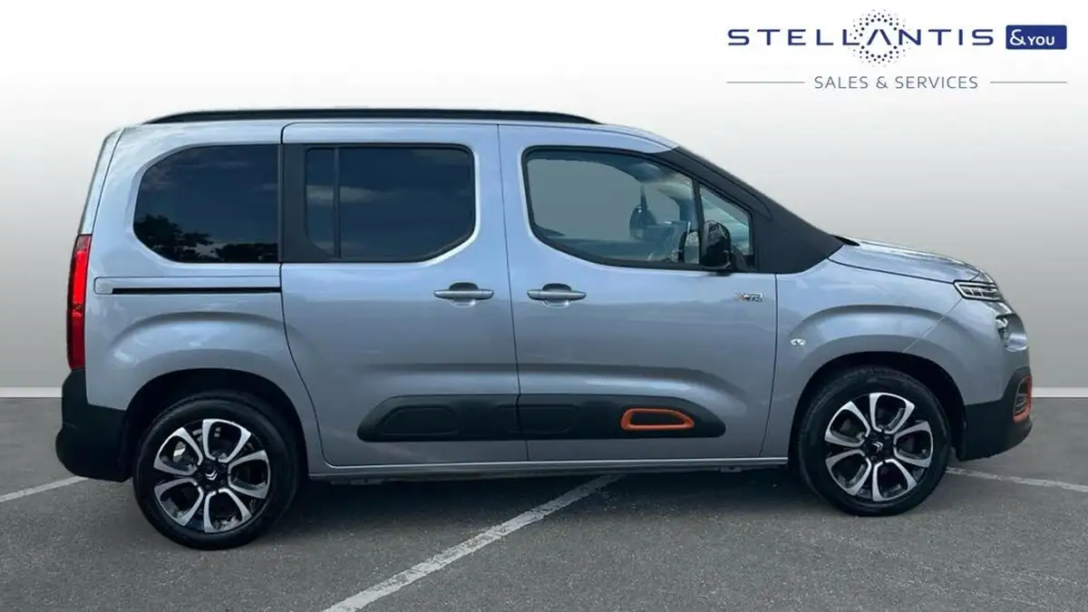 2024-citroen-berlingo-e-flair-xtr-m-size-big-1