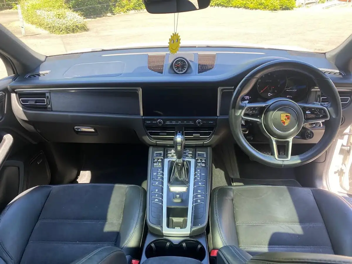 2020-porsche-macan-29-v6-gts-big-13
