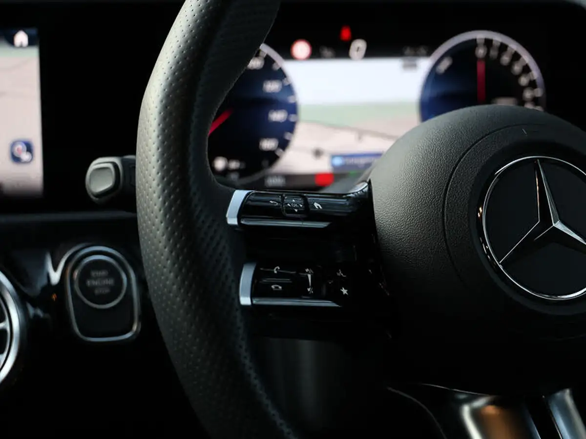 2023-mercedes-benz-cla-13-cla-250e-amg-line-executive-coupe-4d-big-8