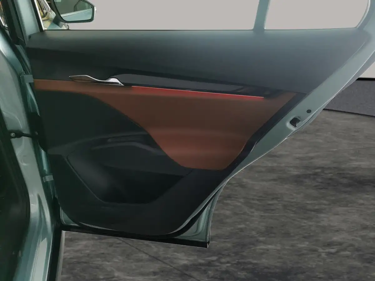 2021-skoda-enyaq-e-60-62-kwh-big-43