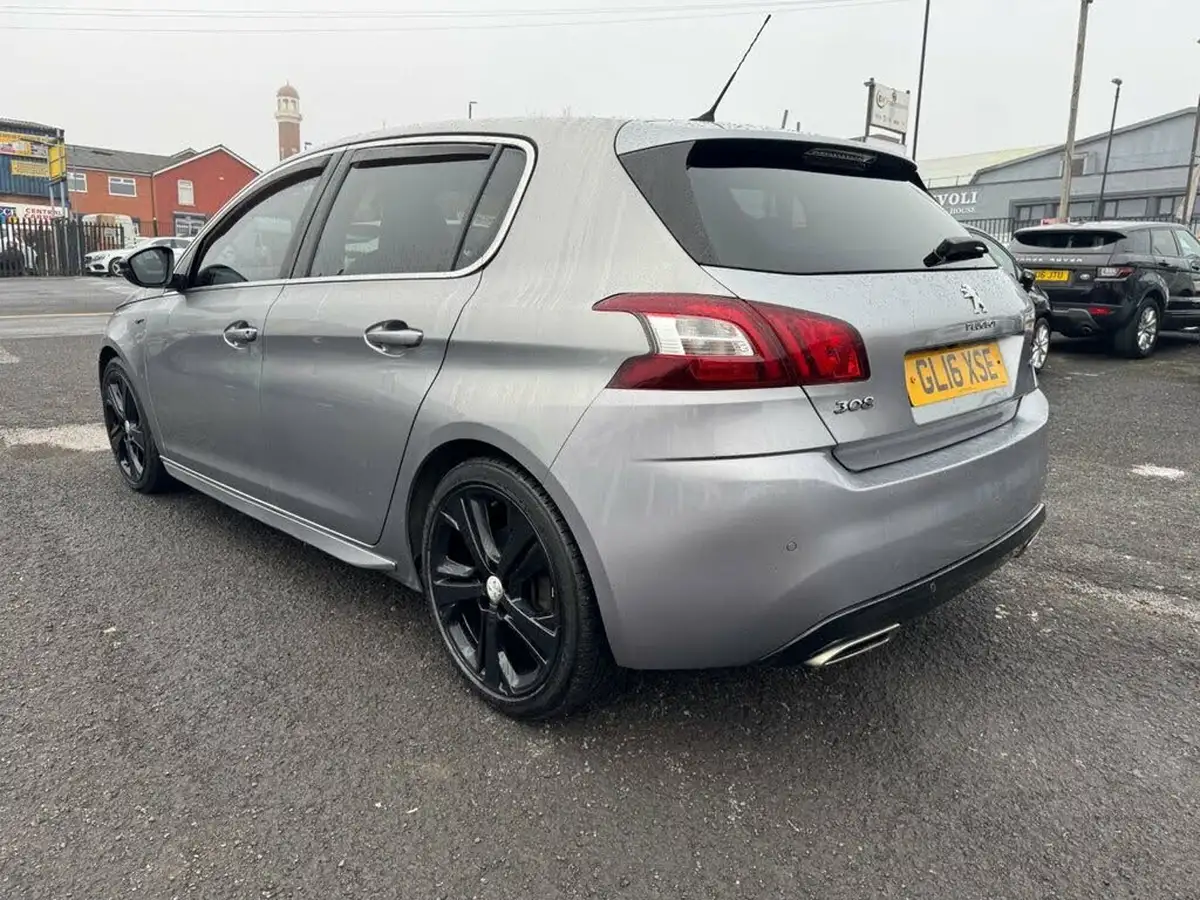 2016-peugeot-308-20-bluehdi-gt-eat6-big-16