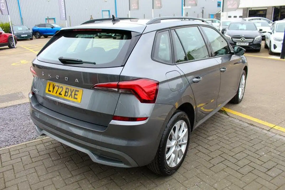 2023-skoda-kamiq-10-tsi-se-109ps-big-10