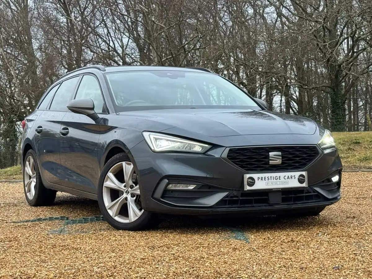 2022-seat-leon-15-etsi-fr-estate-big-1