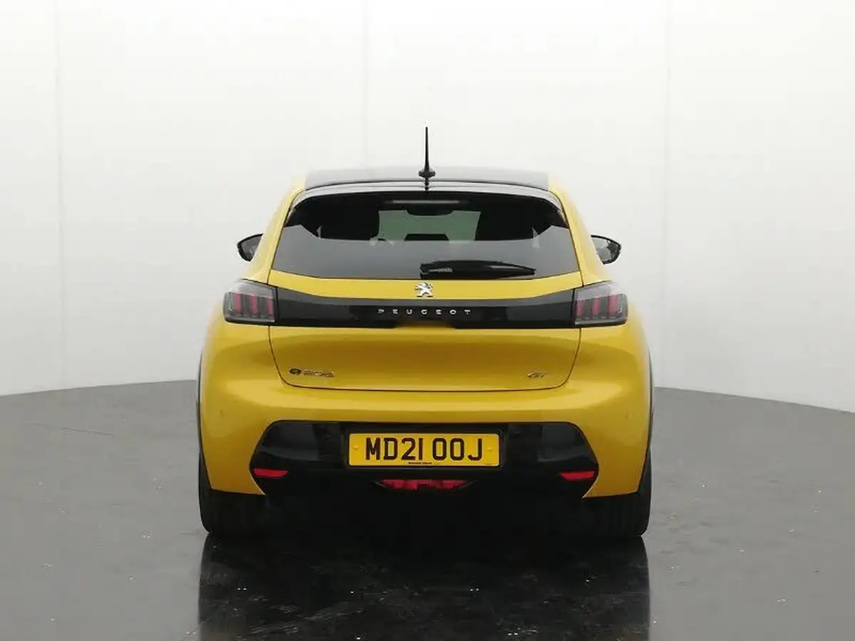 2021-peugeot-208-e-gt-premium-big-17