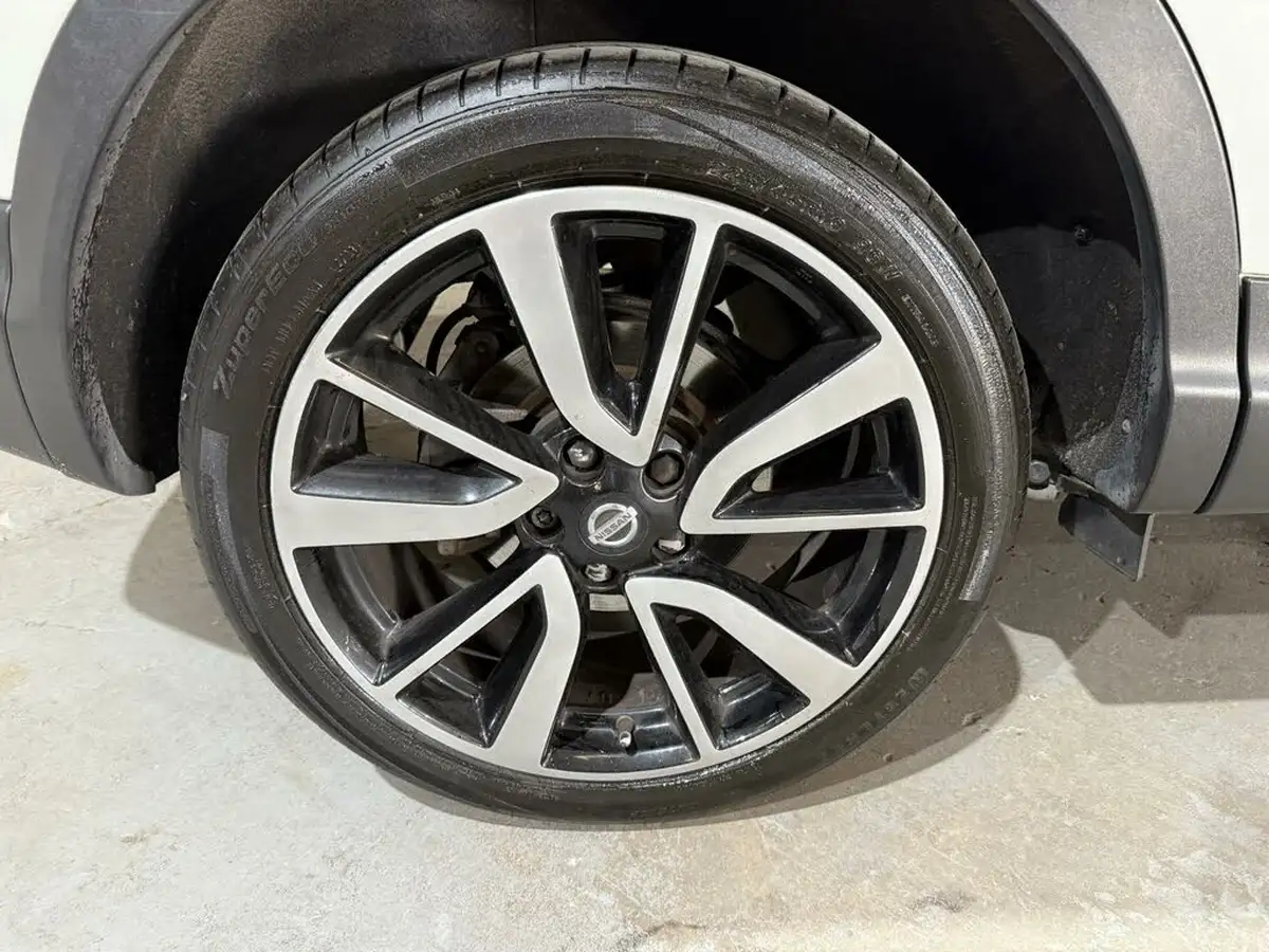 2017-nissan-qashqai-15dci-tekna-big-58