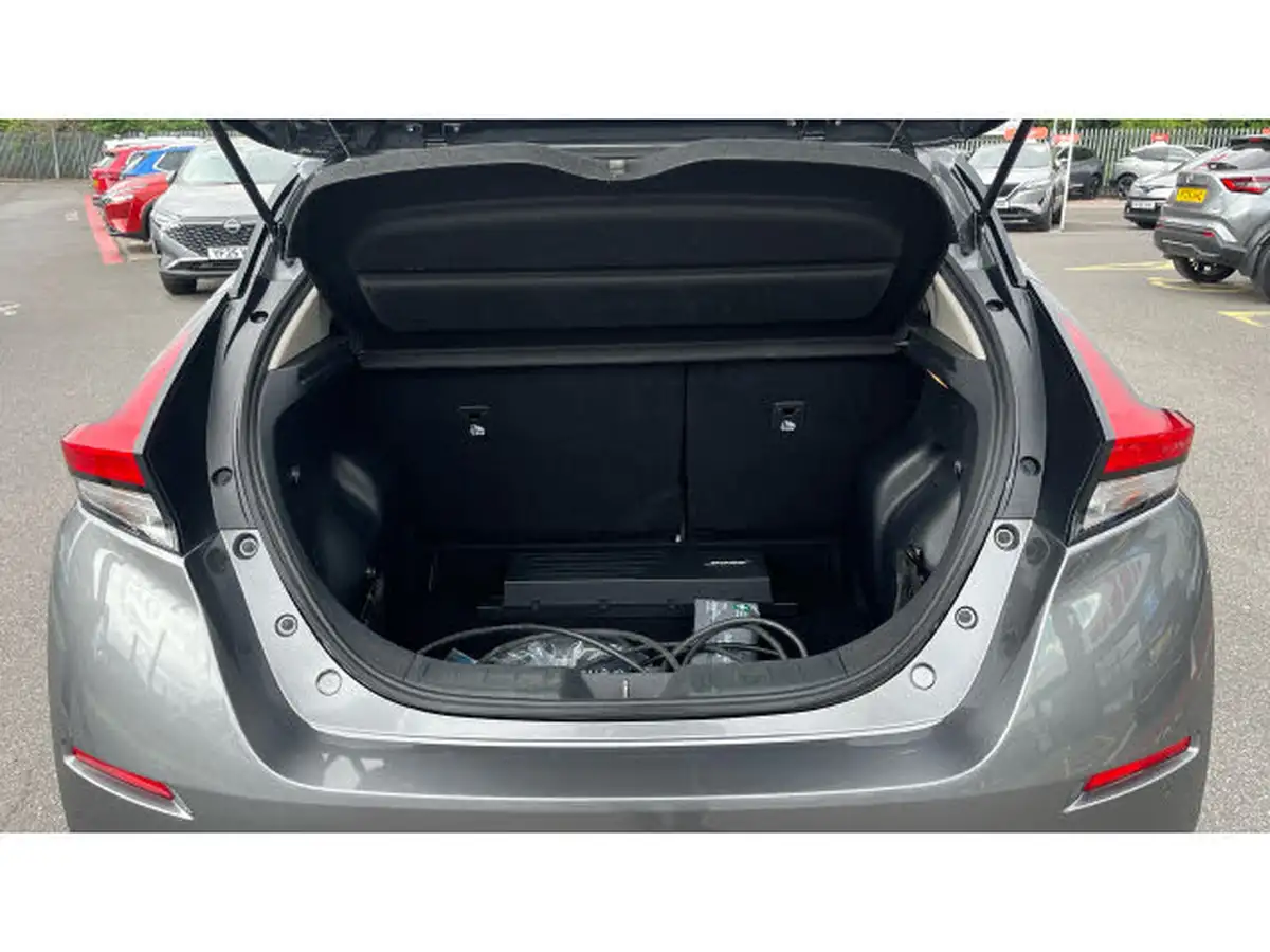 2021-nissan-leaf-e-tekna-big-3