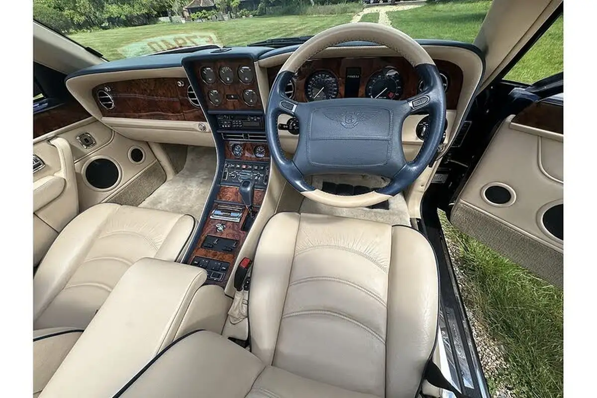 1997-bentley-azure-68-big-12