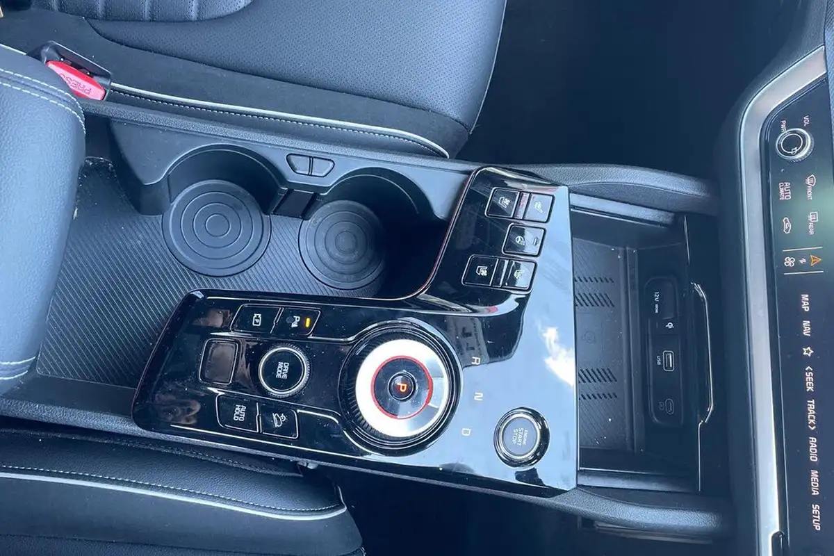 2024-kia-sportage-16-t-gdi-gt-line-s-207bhp-hev-auto-big-16