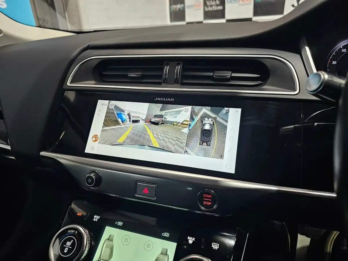 2020-jaguar-i-pace-ev400-hse-big-15
