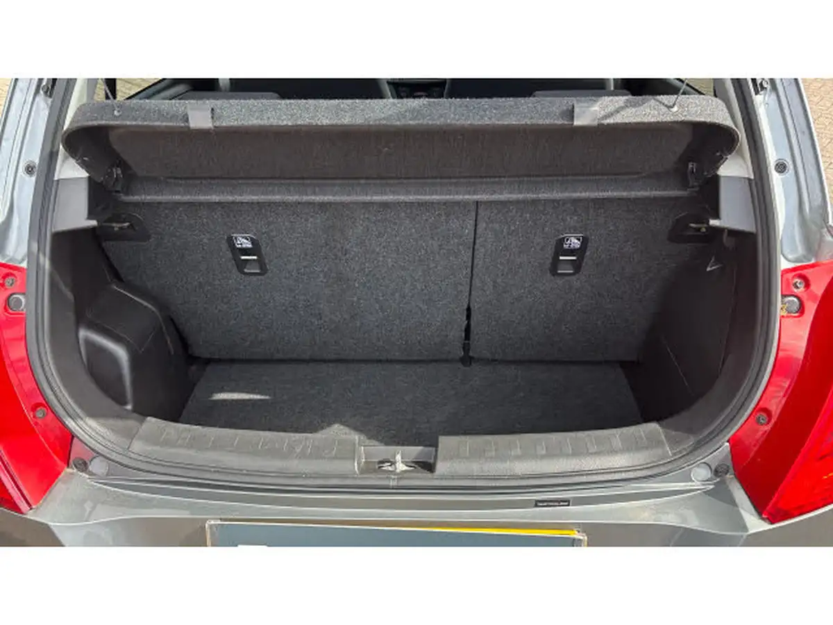 2016-suzuki-swift-12-sz4-94ps-nav-5d-at-big-3