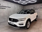 2018-volkswagen-t-roc-10-tsi-design-ss-small-0