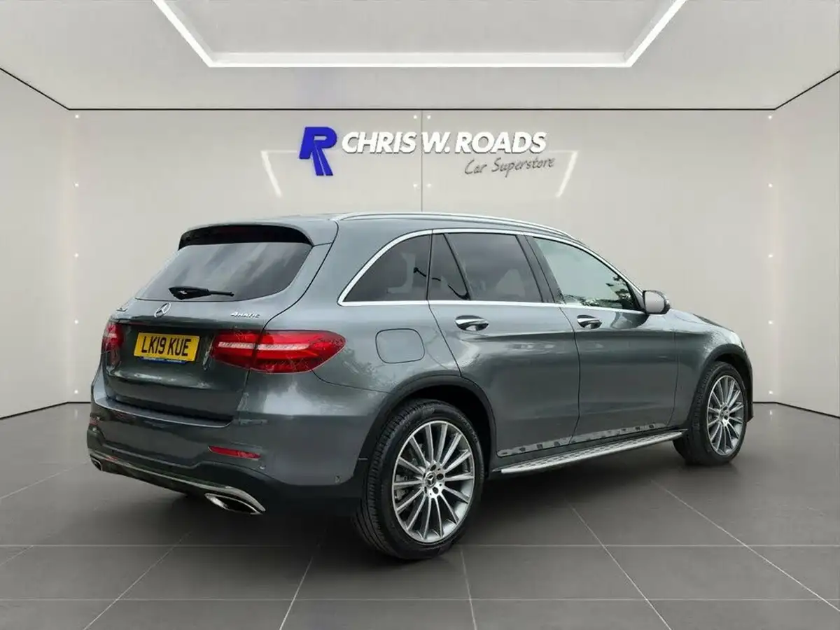 2019-mercedes-benz-glc-class-20-glc250-amg-line-premiumss-station-wagon-5d-big-10