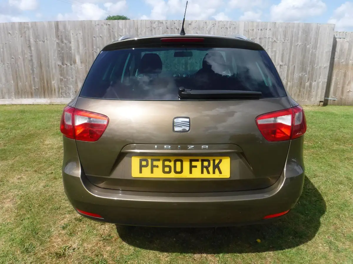 2010-seat-ibiza-16td-se-big-7