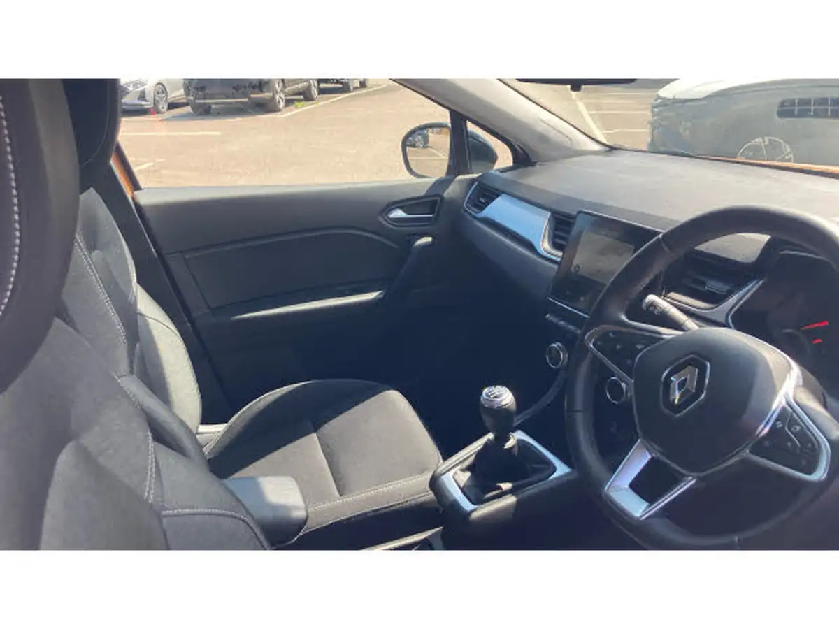 2021-renault-captur-10-tce-iconic-100bhp-big-13