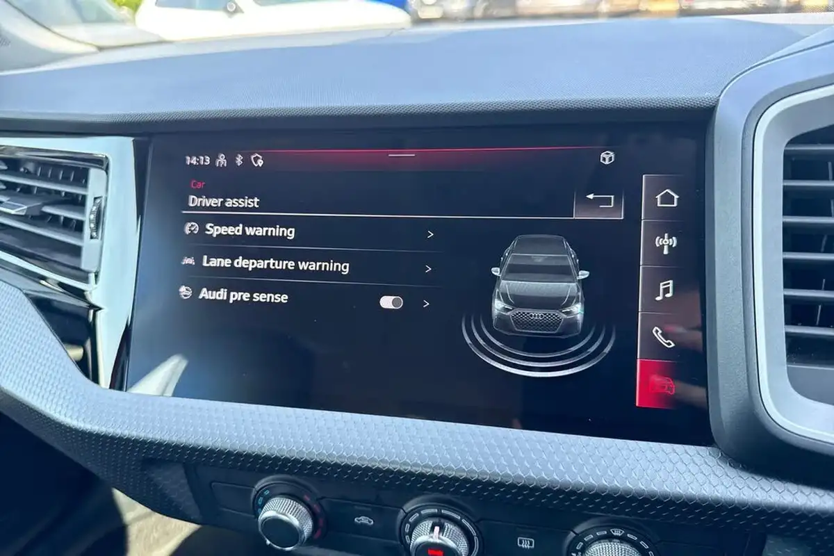 2022-audi-a1-10-25-tfsi-sport-big-52