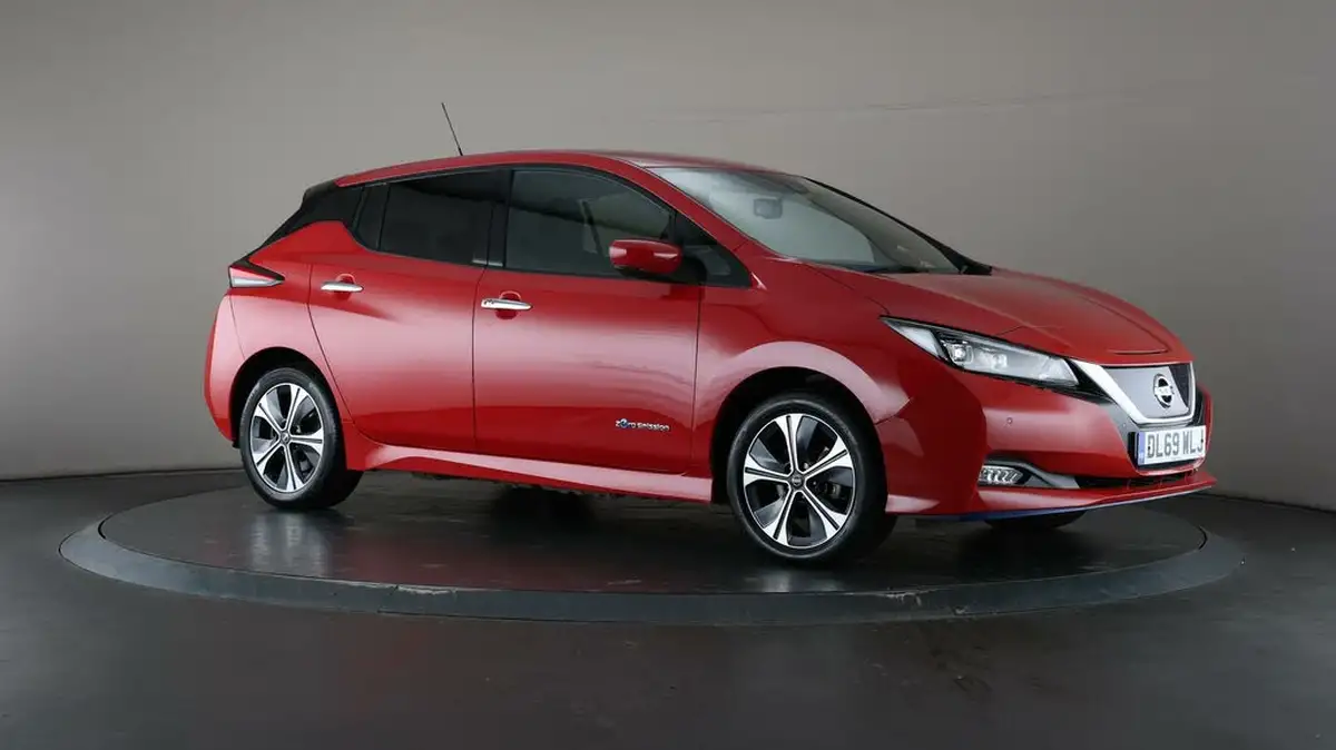 2020-nissan-leaf-e-e-tekna-big-57