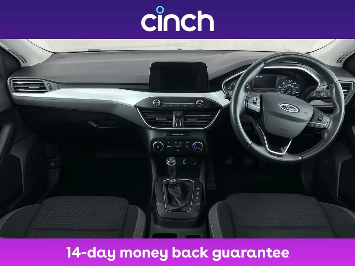 2018-ford-focus-10t-zetec-100ps-hatchback-big-14